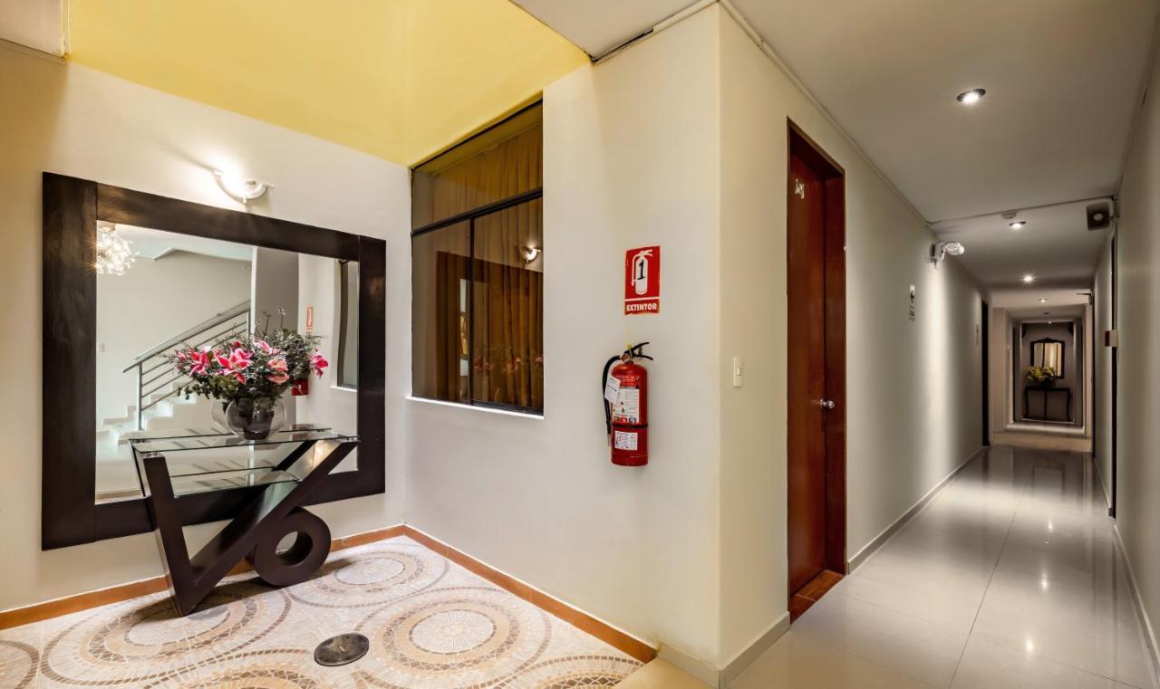 פיורה Hotel Rio Blanco מראה חיצוני תמונה