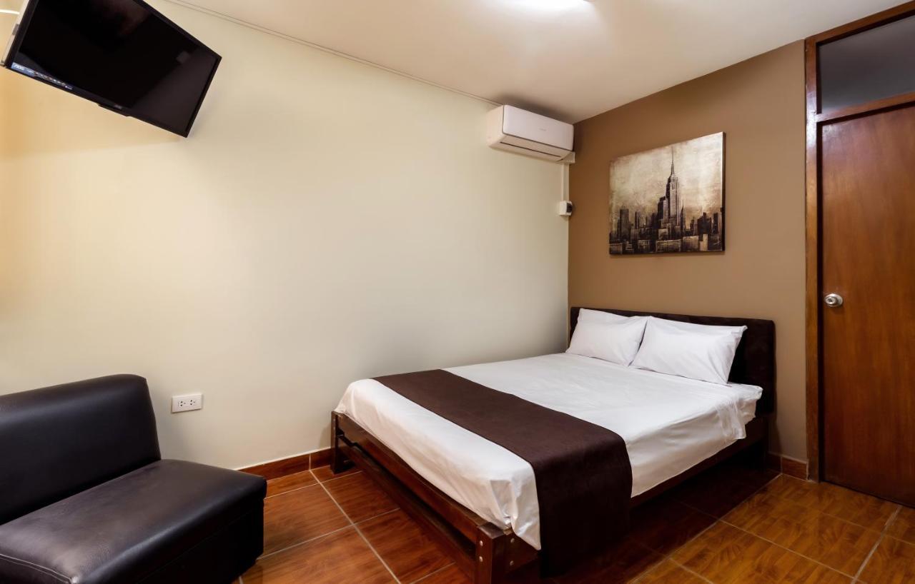 פיורה Hotel Rio Blanco מראה חיצוני תמונה